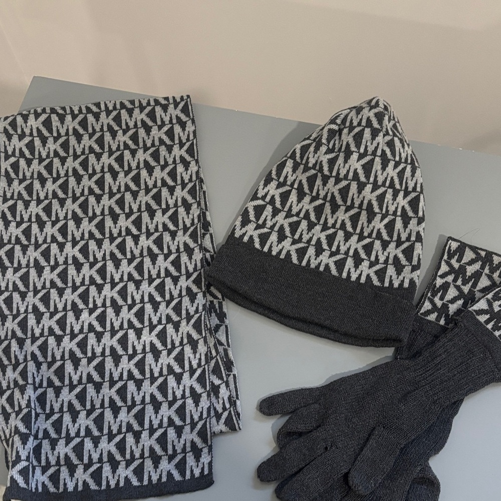 Michael Kors Black and Gray Monogram Scarf Set
